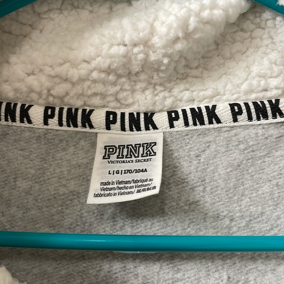 EUC! VS PINK Sherpa lined oversized camo logo hoodie size Large - Picture 5 of 7